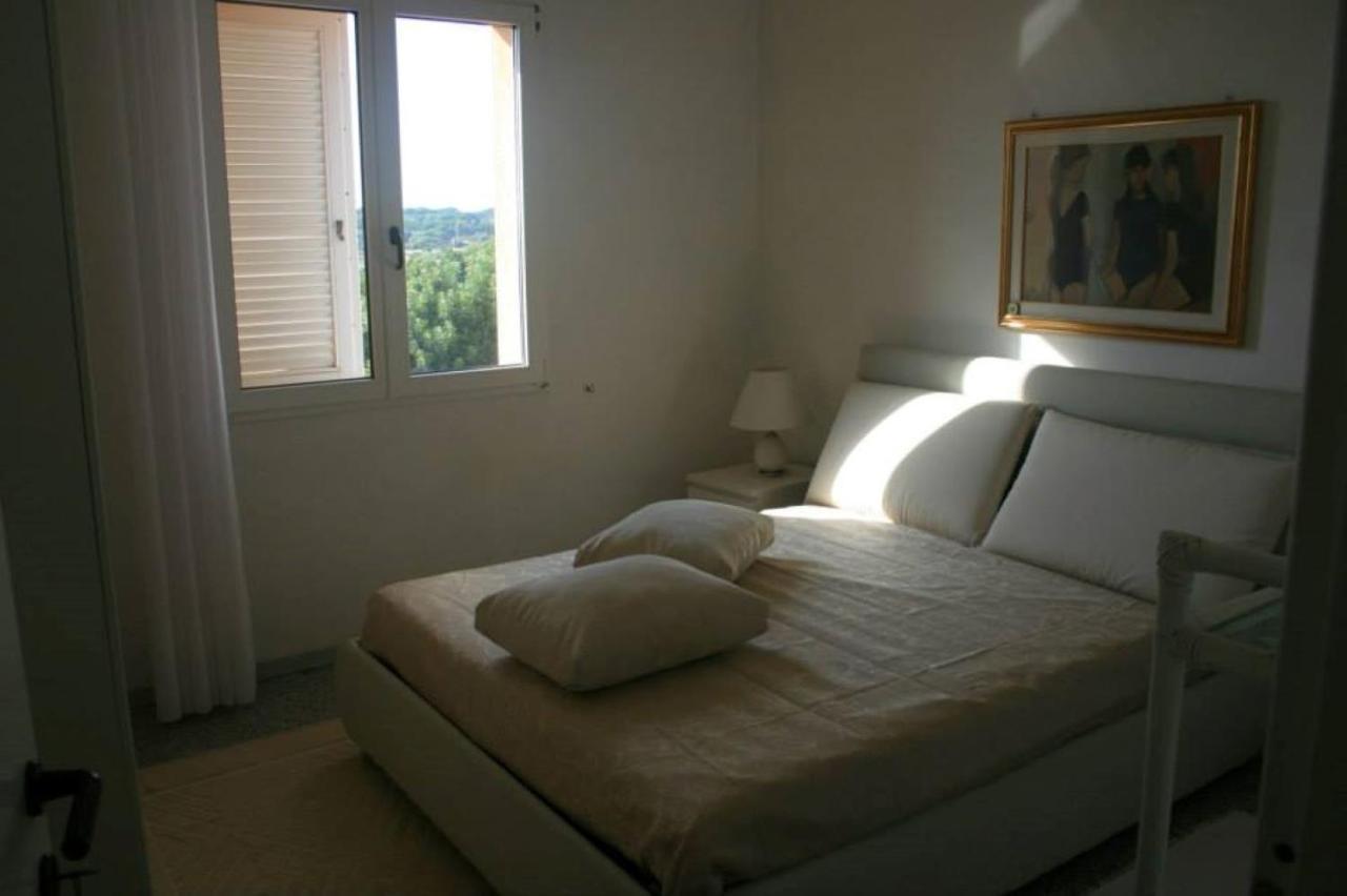 B&B Domus Oriens - Monolocale Indipendente In Villa Portoscuso Exterior photo