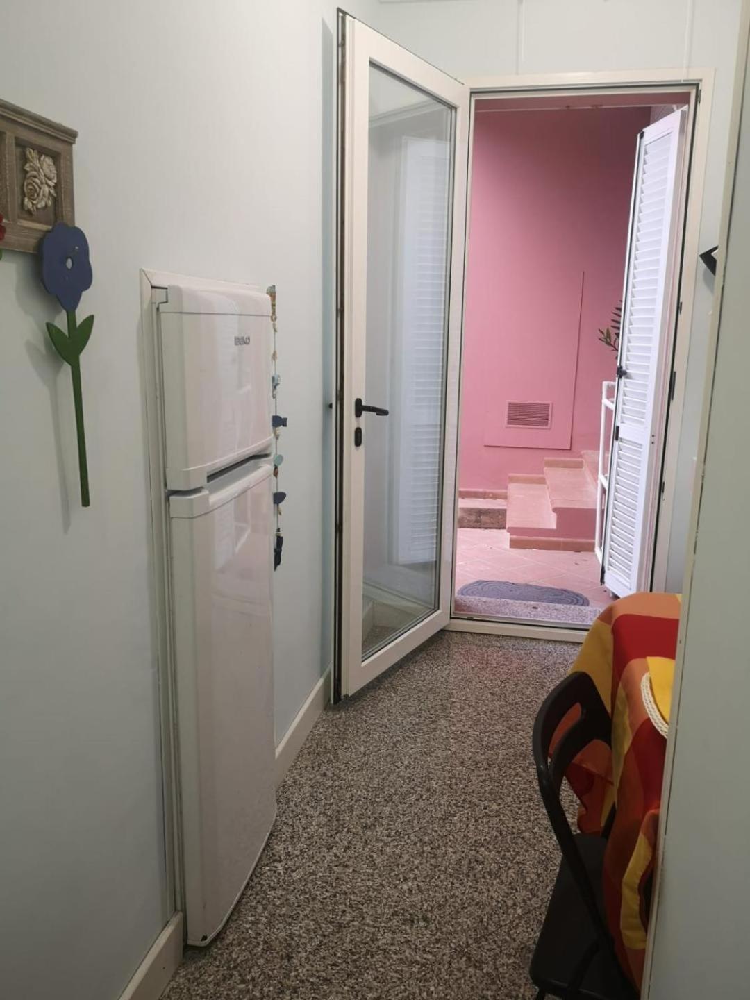 B&B Domus Oriens - Monolocale Indipendente In Villa Portoscuso Exterior photo